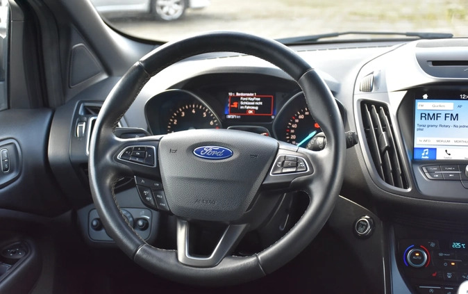 Ford Kuga cena 71900 przebieg: 97000, rok produkcji 2017 z Koło małe 254